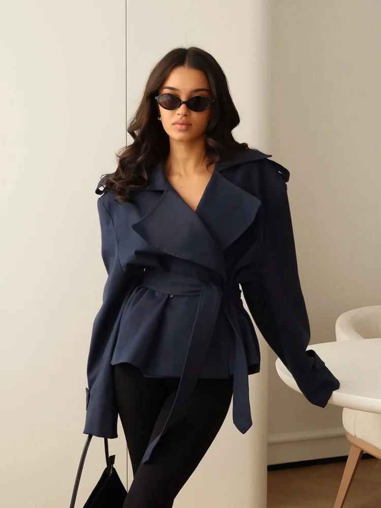 ANNA TRENCH CORTO